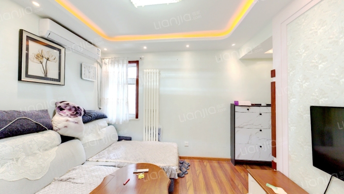 官扎营新区二手房实景图