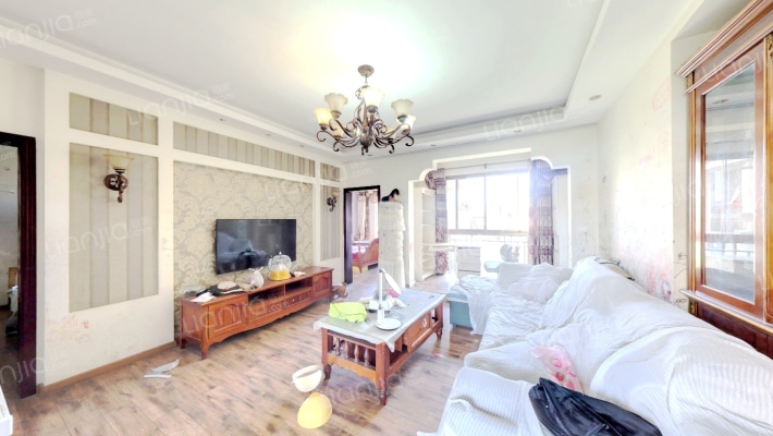 融汇半岛香缇卡纳二手房实景图