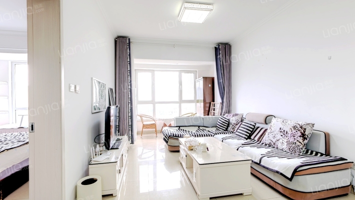 龙湖滟澜荟二手房实景图