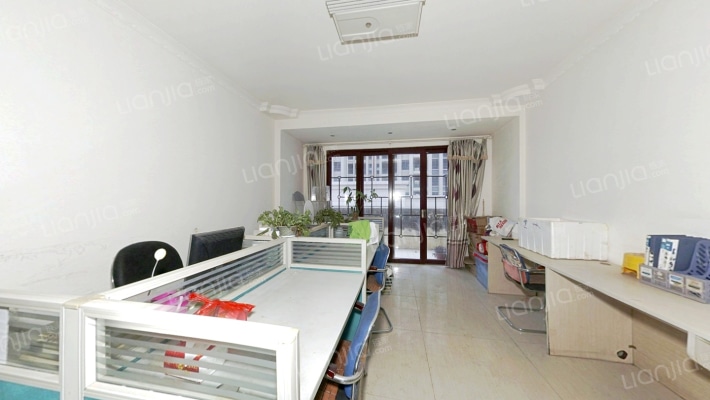 龙日花苑BC区二手房实景图