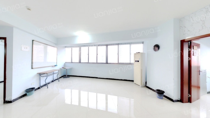 旭阳朗晴广场二手房实景图