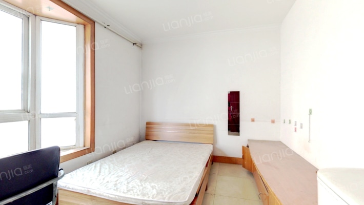 金海怡翠苑二手房实景图