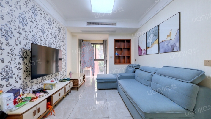 铂爵郡一期二手房实景图