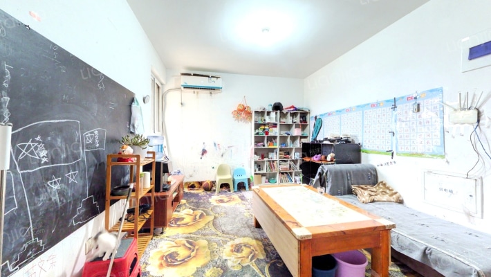 腊山南苑二区二手房实景图