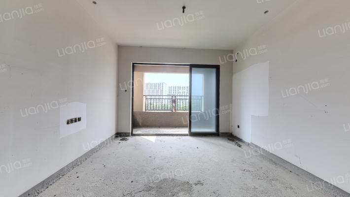 中雅江湾二手房实景图