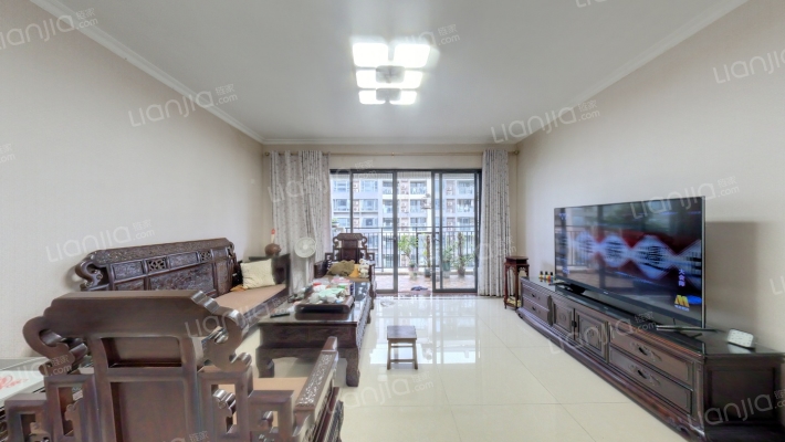 越秀可逸江畔二手房实景图