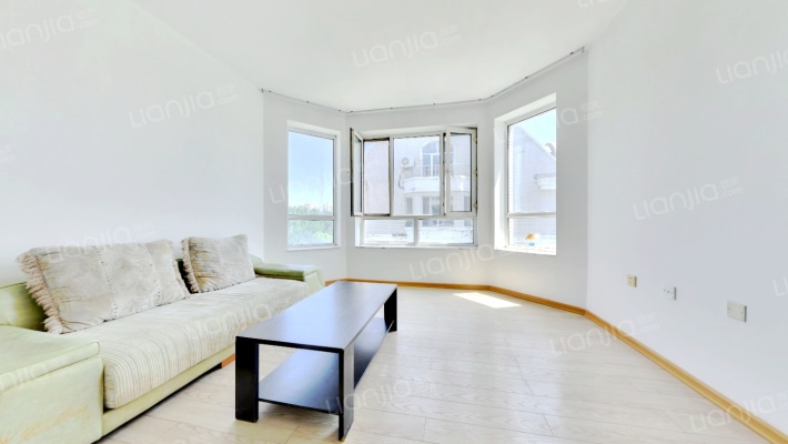 湖畔绿色家园二手房实景图