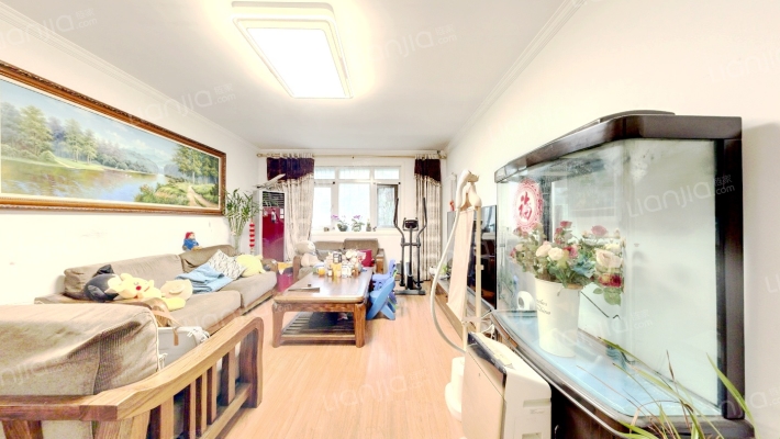 经一路五号院二手房实景图