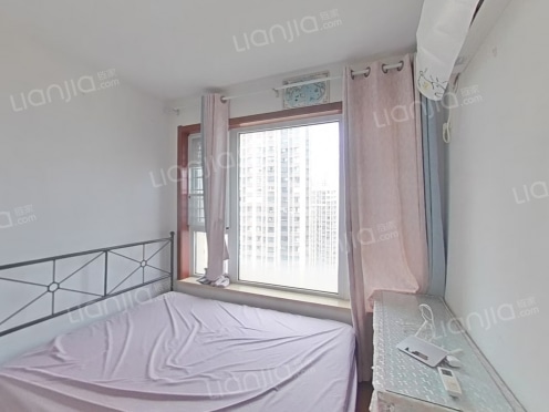 合租·万科金色里程 4居室 北卧