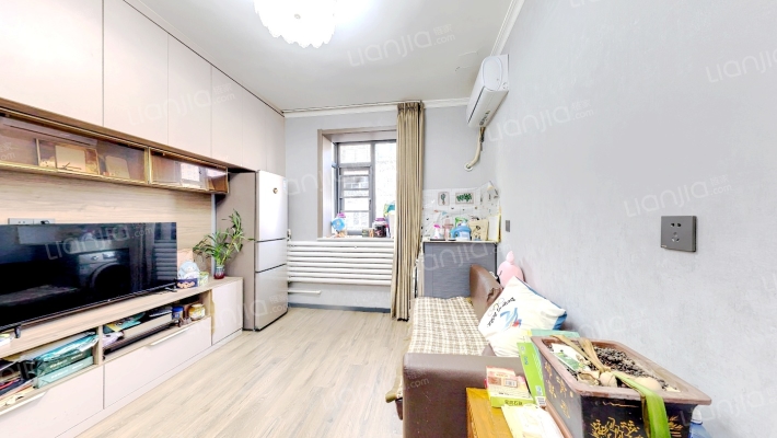 红色家园东苑二手房实景图