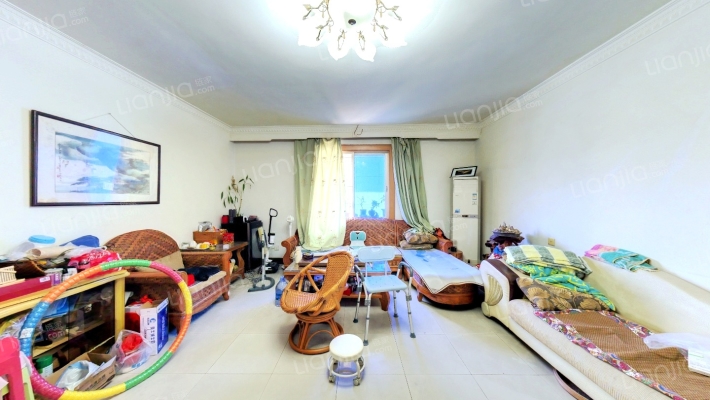 龙峰新村二手房实景图