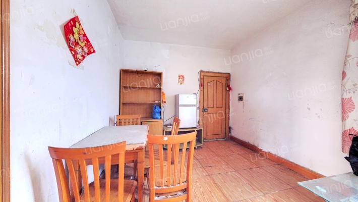 柏庐新村二手房实景图