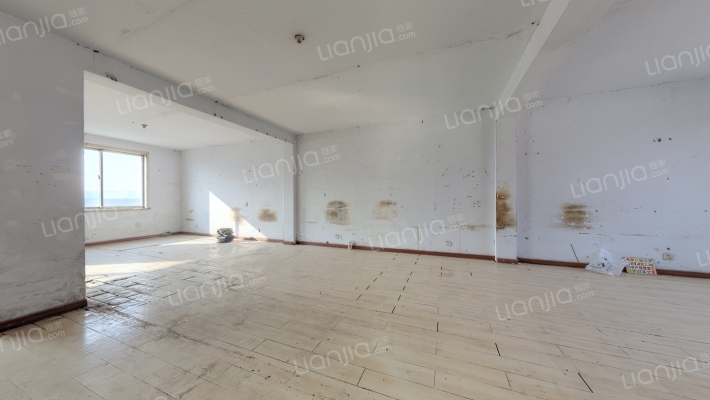 泽惠贸易中心二手房实景图