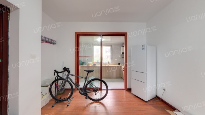 郡城花苑二手房实景图