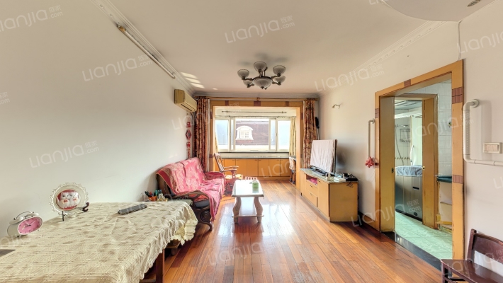 中辉新苑二手房实景图