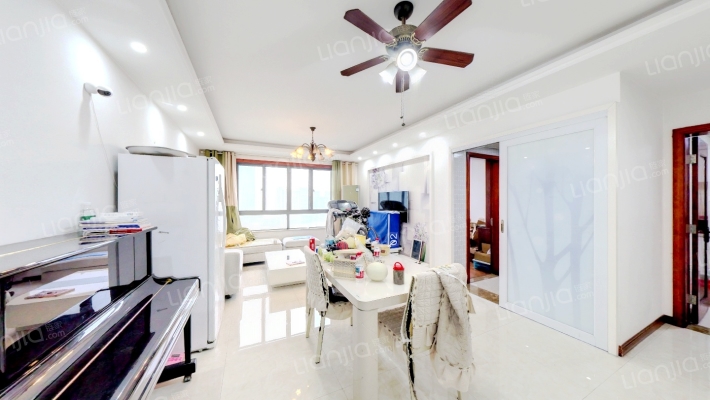 恒威清扬华庭二手房实景图