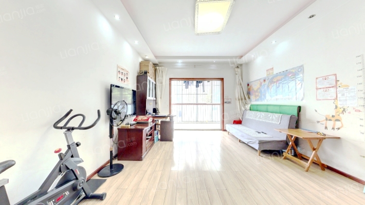 藏龙水天居二手房实景图