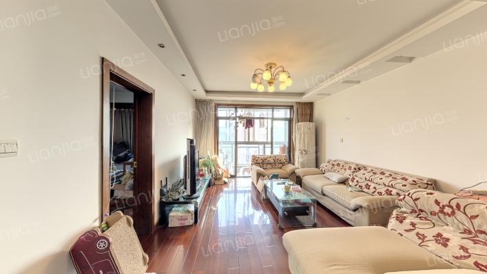 地杰国际城F欧香四季二手房实景图