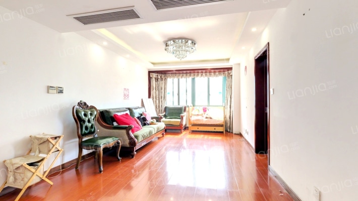 南洋虹桥公寓二手房实景图