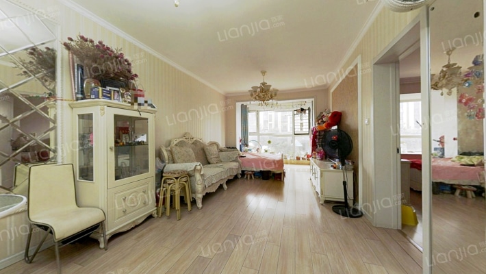 保利里院里一期二手房实景图