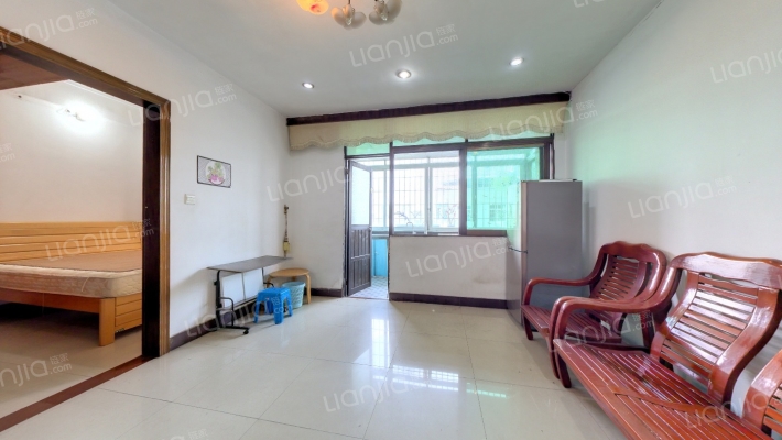 天贵路二手房实景图