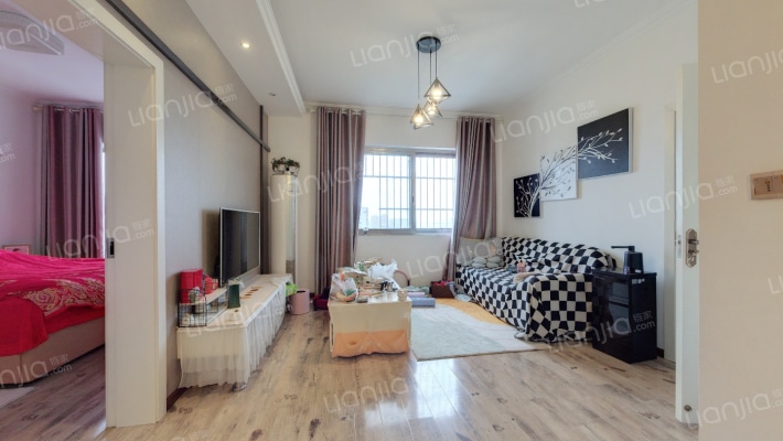 新海上花园二手房实景图