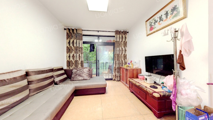 理工雅苑二手房实景图