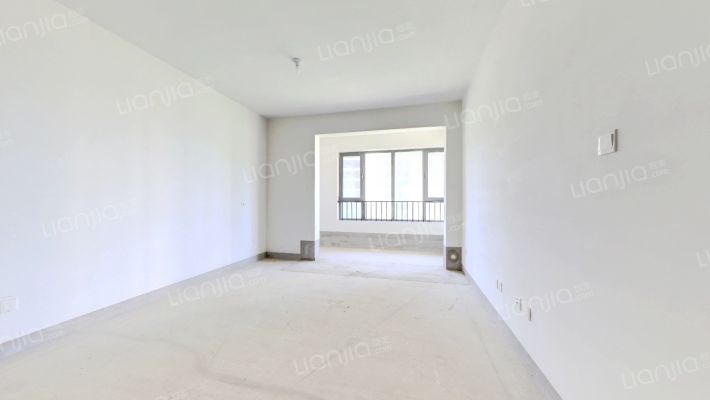 绿地新里城五区二手房实景图