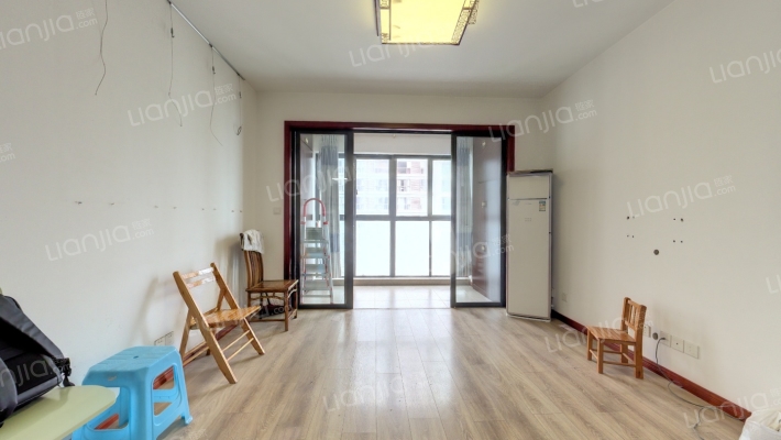 阳光新业中心二手房实景图