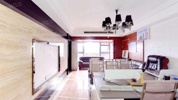 铂蓝江岸公馆二手房实景图