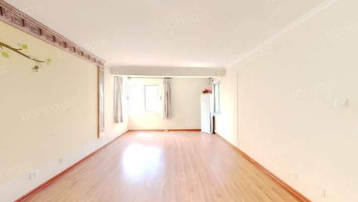 建飞花园三期二手房实景图