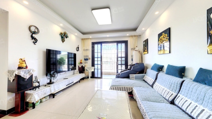 鸿雅花园二手房实景图