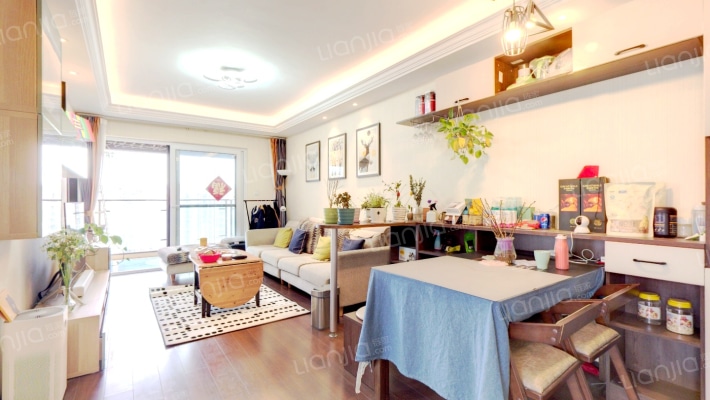 万科理想城一期二手房实景图