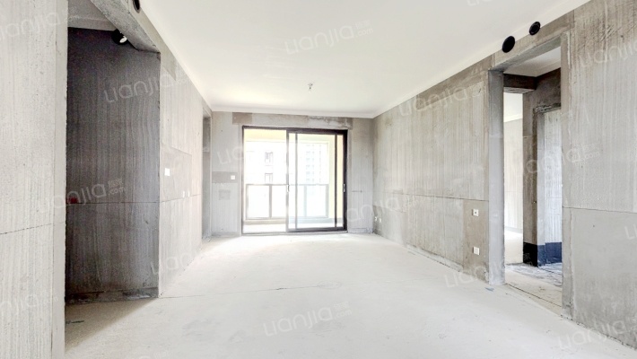 普罗理想国西8苑二手房实景图