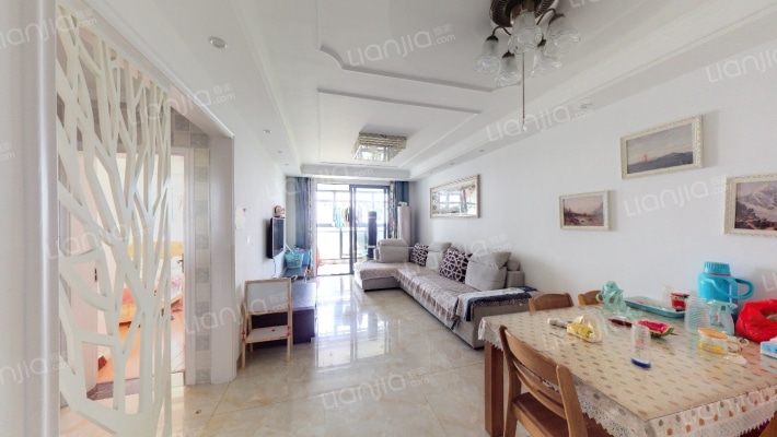 高迪岛二手房实景图