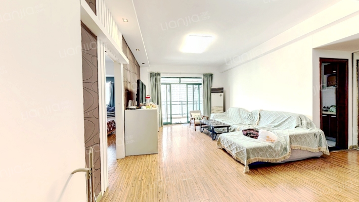 东一时区二手房实景图