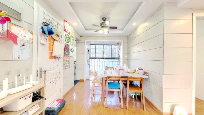 威尼斯水城第十街区二手房实景图