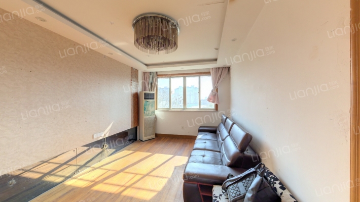 六里嘉园二手房实景图