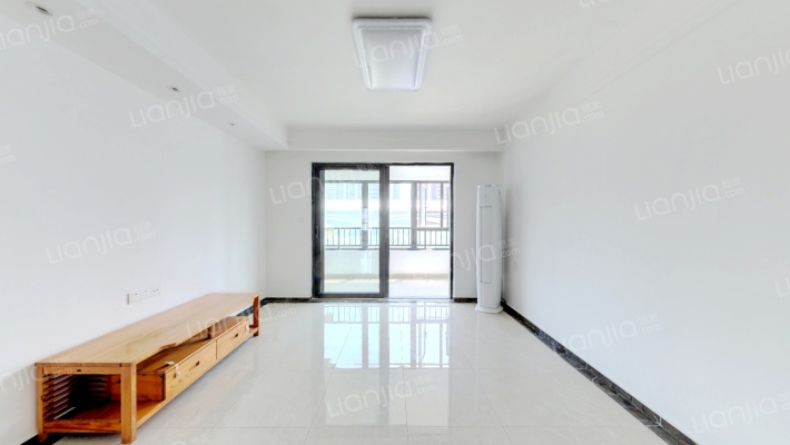 保利罗兰香谷二手房实景图