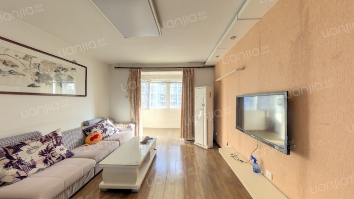 四季花苑二手房实景图