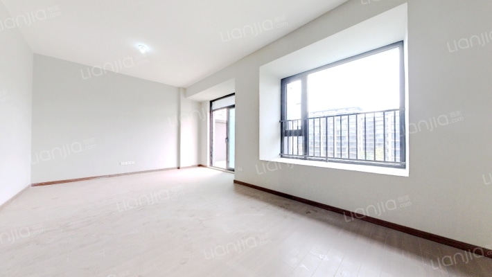 保利天空之城泊院南区二手房实景图