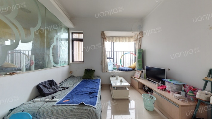 恒隆明珠二手房实景图