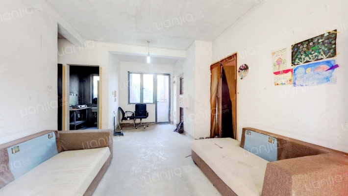 临港海滨国际花园二手房实景图