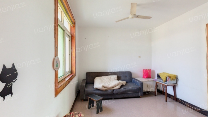 地矿局327队生活区二手房实景图