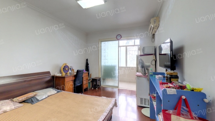 绒庄新村二手房实景图