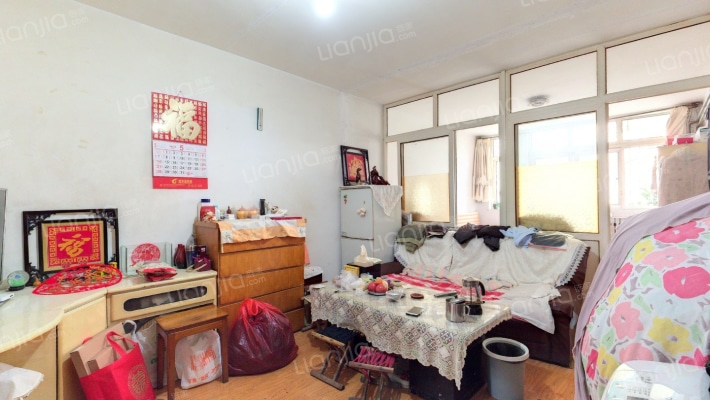 秀湛路二手房实景图