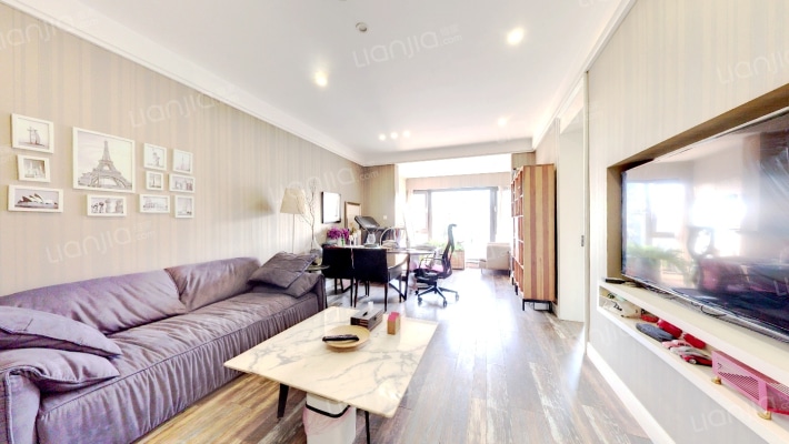 布鲁明顿广场二手房实景图