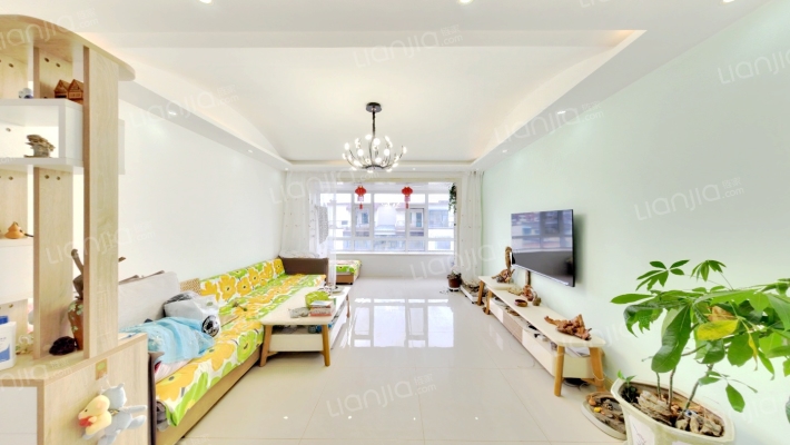 美印溪谷别墅二手房实景图