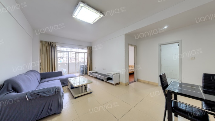 东怡新苑二手房实景图