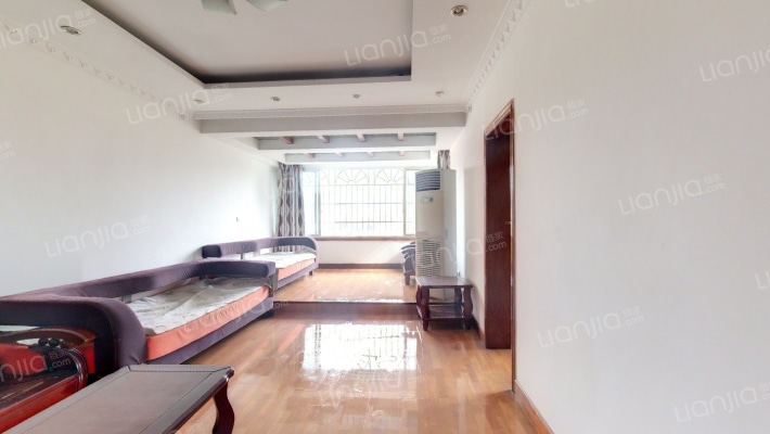 石岭街120号二手房实景图